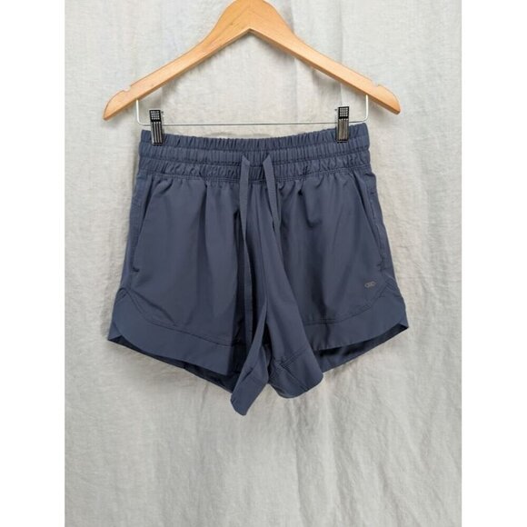 Legend Pants - Legend Discovery women's size medium blue gray gym shorts, 4" inseam L9